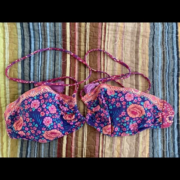 SPELL & THE GYPSY flamingo blossom bikini top - Picture 8 of 8